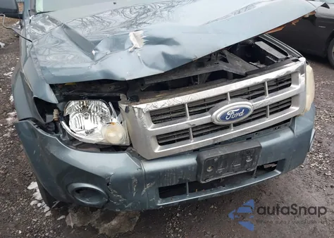2010 Ford Escape Xlt из США, поврежденный, VIN 1FMCU9DG2AKB65109